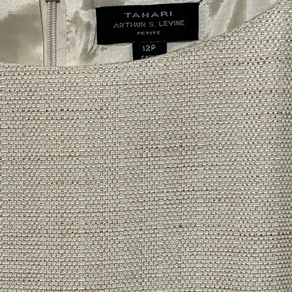 Tahari Jimlee Beaded Sheath Dress Wedding Guest First Lady Mother of the Bride - Picture 4 of 5